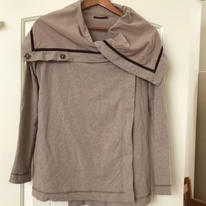Lululemon snap front sweatshirt